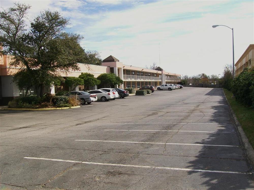 فندق إيكونو لودج Prairieville المظهر الخارجي الصورة